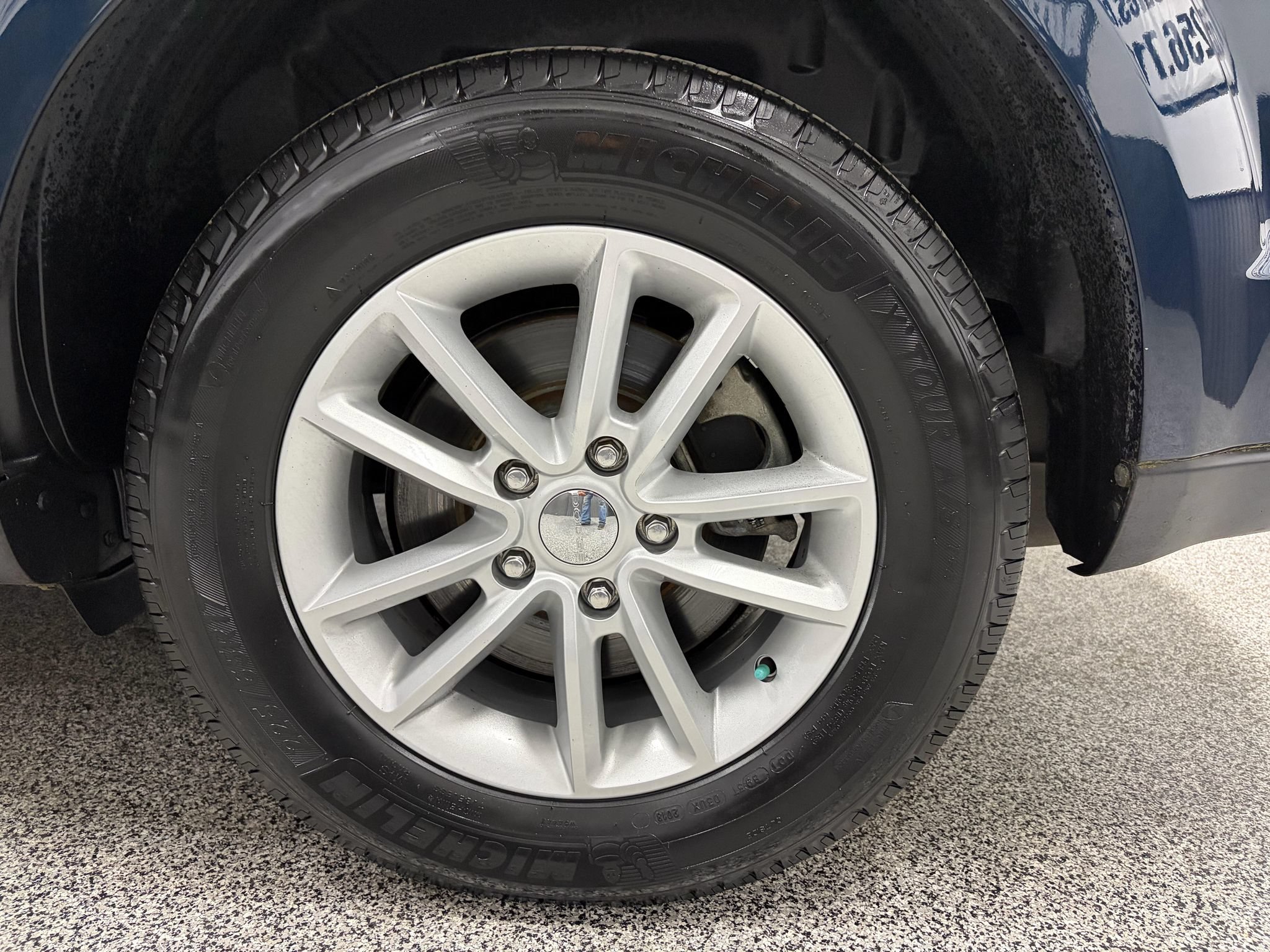Used 2014 Dodge Journey SXT w/ Flexible Seating Group FWD image 9