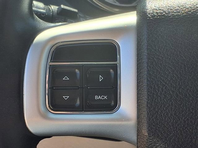 Used 2016 Dodge Grand Caravan SXT w/ Rear Park Assist Package image 11