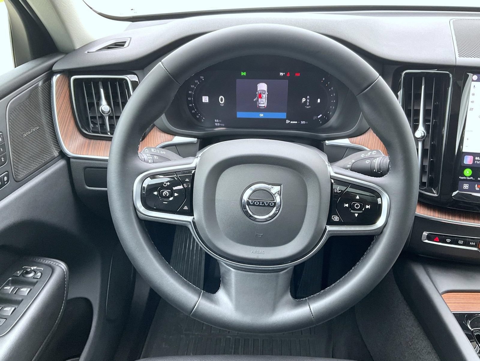 Used 2024 Volvo XC60 B5 Plus w/ Protection Package Premier AWD/4WD image 13