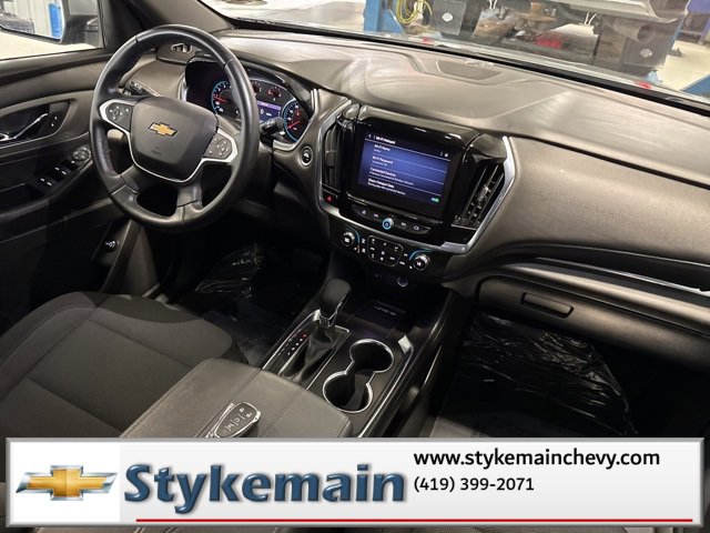 Used 2023 Chevrolet Traverse LT image 20