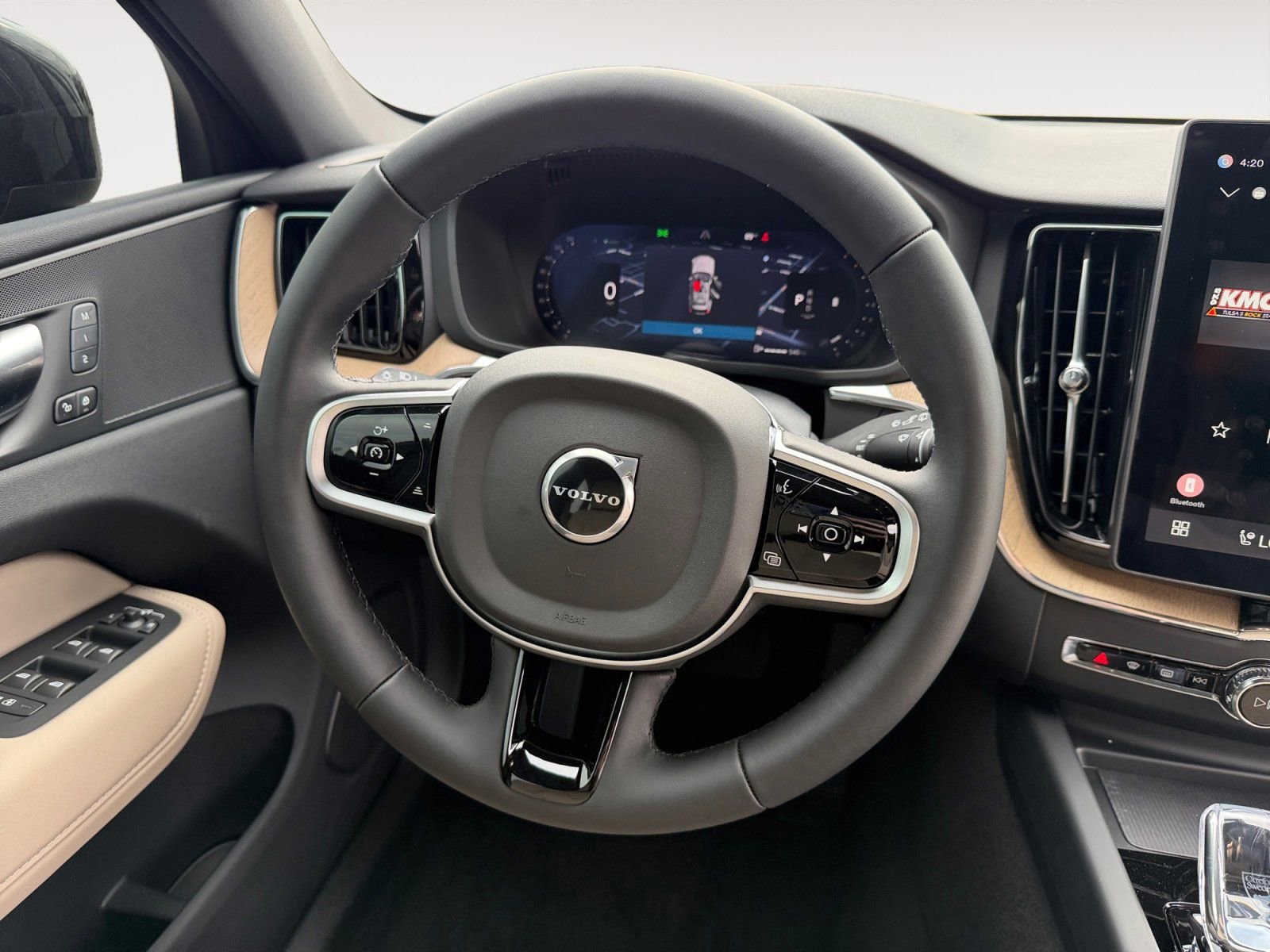 New 2026 Volvo XC60 B5 Plus w/ Protection Package Premier image 12