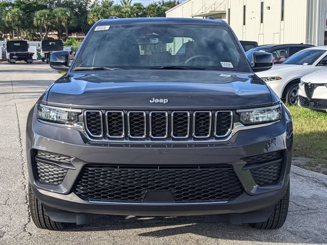New 2025 Jeep Grand Cherokee Laredo X RWD image 7