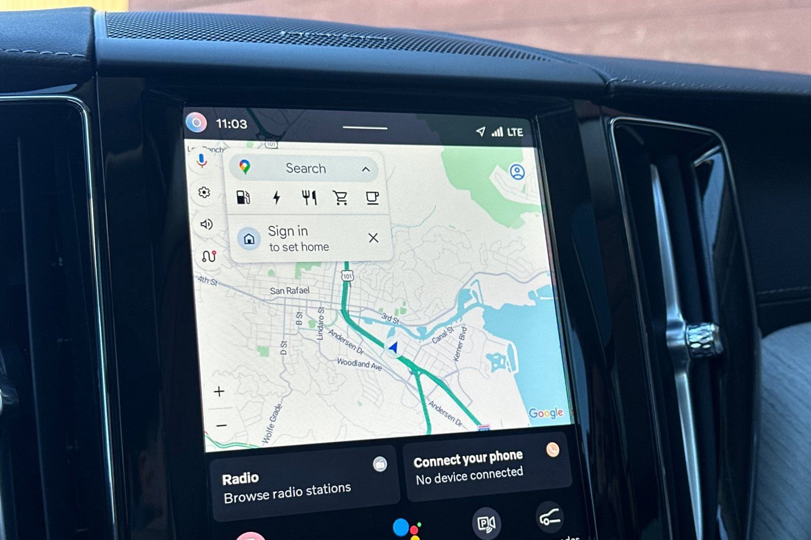 Certified 2025 Volvo XC60 T8 Ultra w/ Protection Package Premier image 22