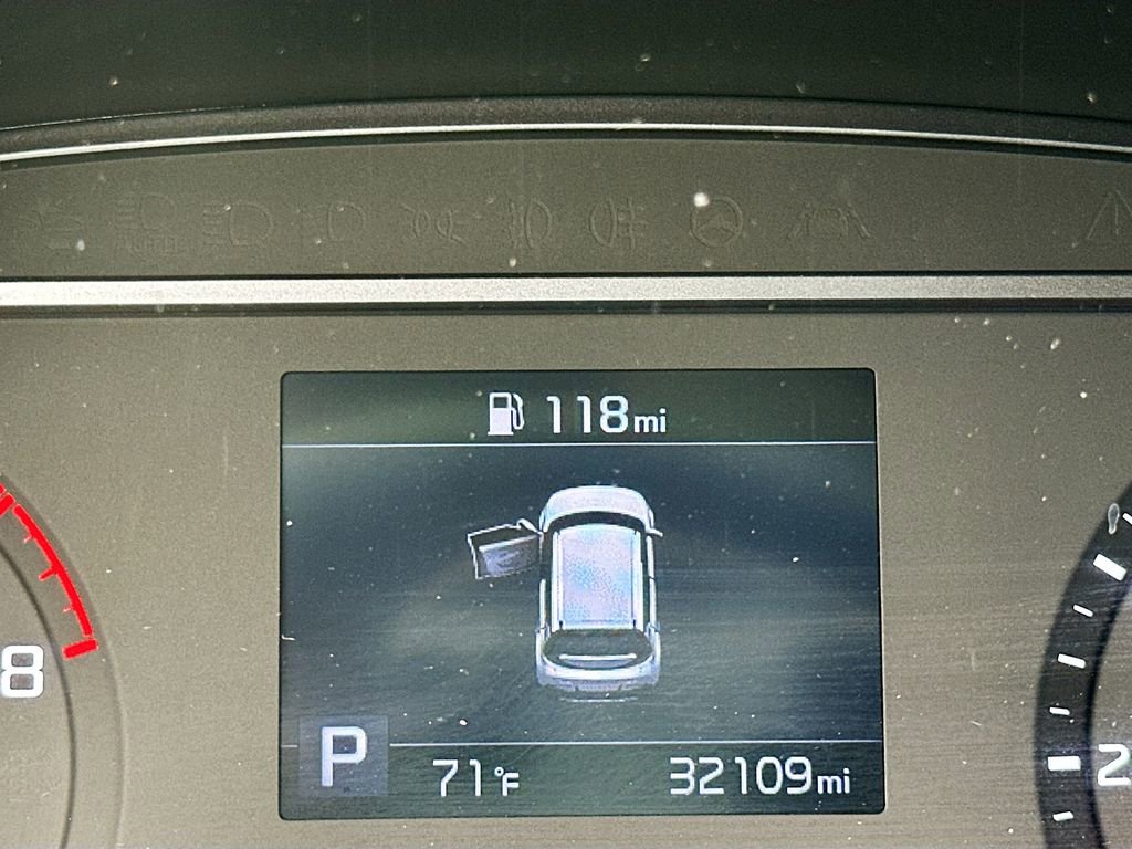 Certified 2022 Kia Soul LX image 12
