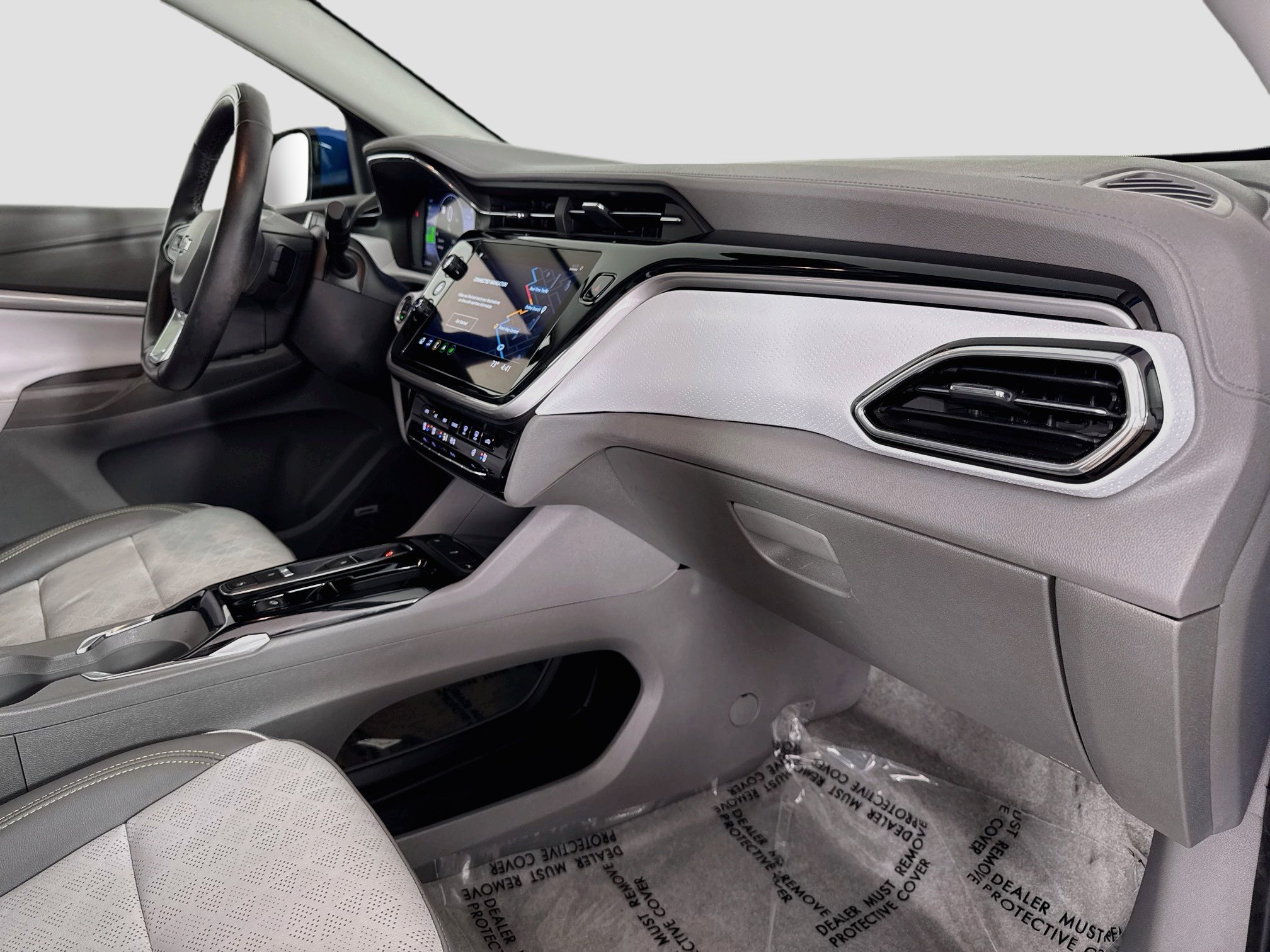 Used 2023 Chevrolet Bolt EUV Premier w/ Sun & Sound Package FWD image 31
