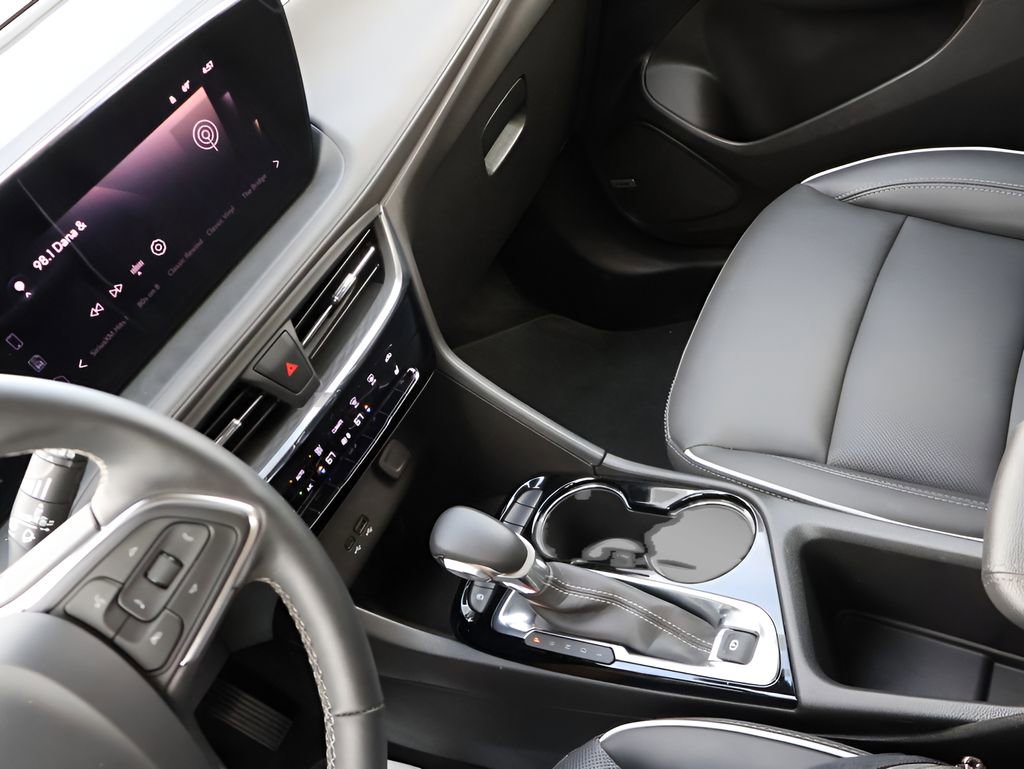 Used 2025 Buick Encore GX Avenir w/ Avenir Convenience Package image 21
