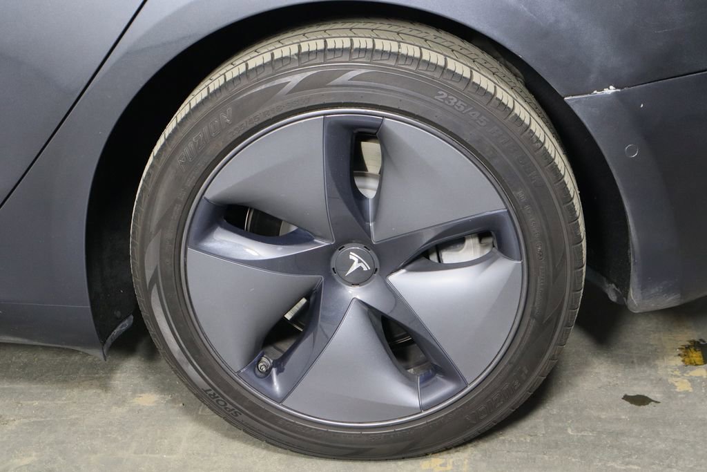 Used 2020 Tesla Model 3 Long Range image 40