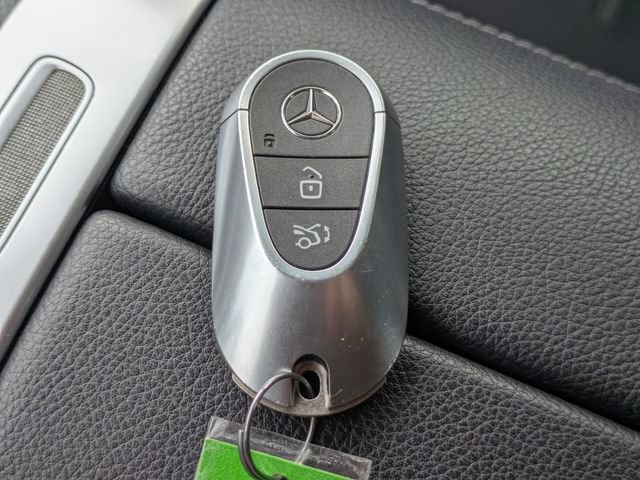 Used 2024 Mercedes-Benz C 300 Sedan image 39