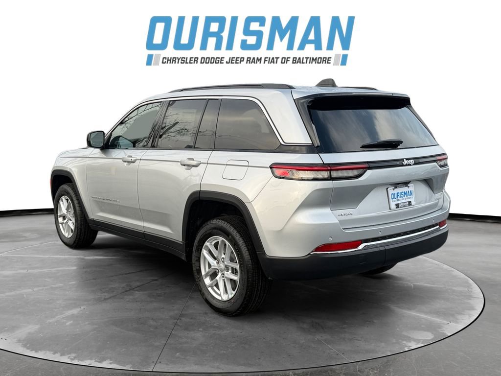 New 2026 Jeep Grand Cherokee Laredo image 4