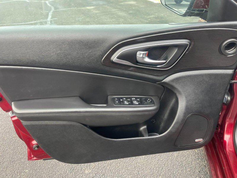 Used 2015 Chrysler 200 C w/ Navigation & Sound Group I image 19