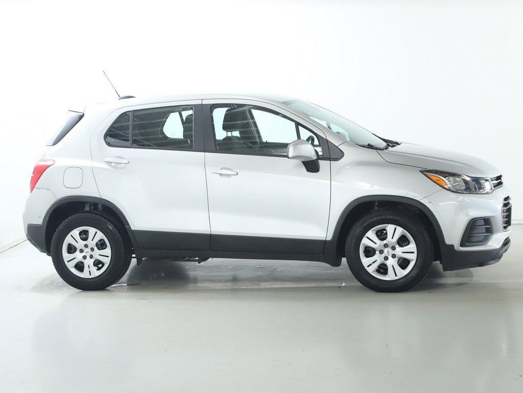 Used 2018 Chevrolet Trax LS image 11