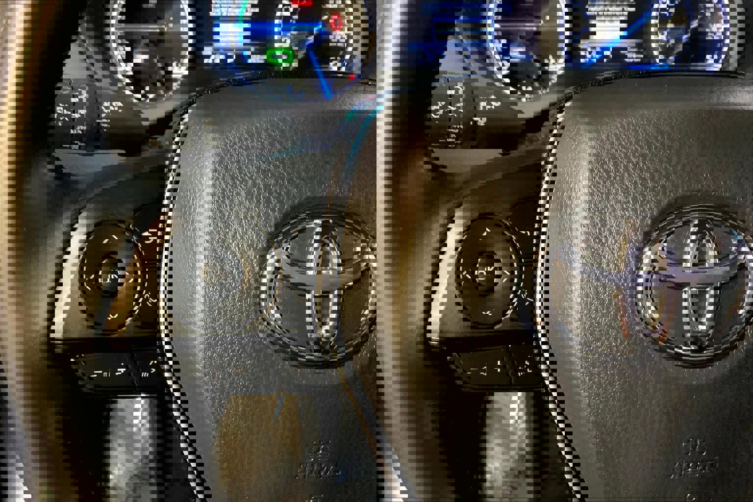 Used 2023 Toyota Venza XLE image 23