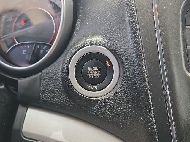Used 2017 Dodge Journey SE image 25