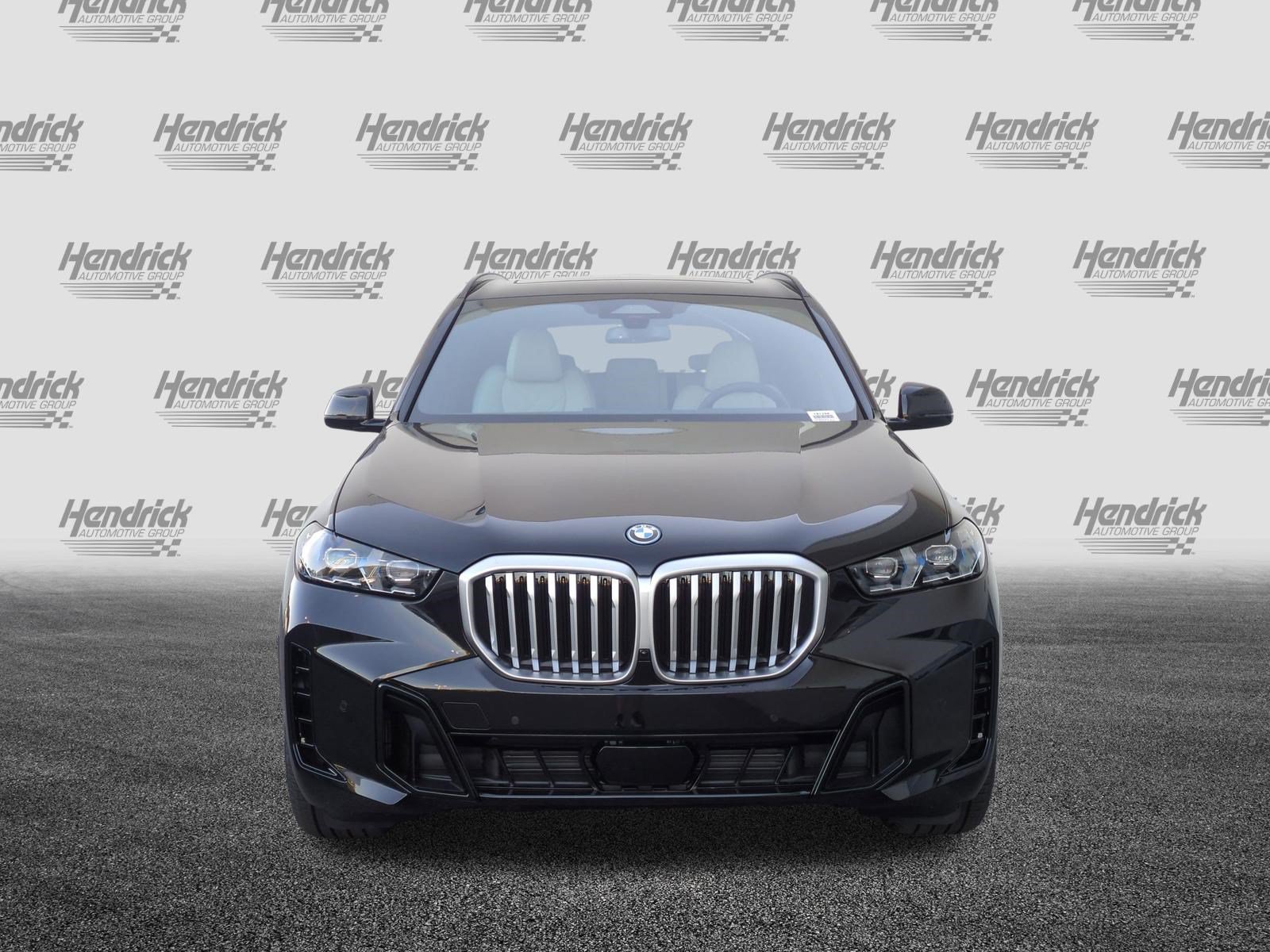 New 2026 BMW X5 xDrive50e w/ M Sport Package AWD/4WD image 3