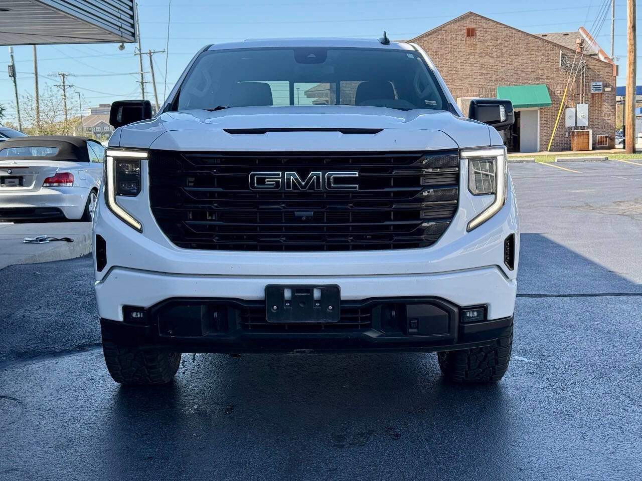 Used 2022 GMC Sierra 1500 Elevation w/ Elevation Premium Package image 2