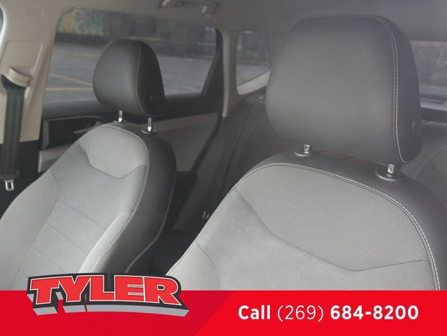 Used 2022 Volkswagen Taos SE image 39