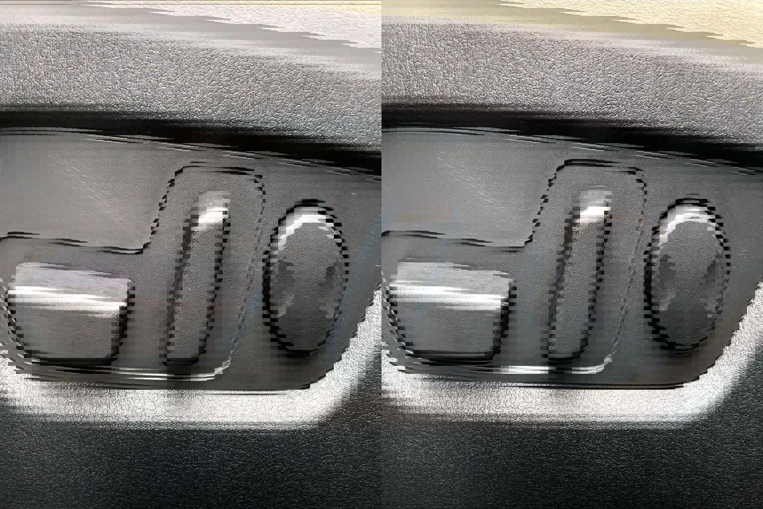 Certified 2025 MAZDA CX-30 AWD 2.5 S w/ Premium Package image 35