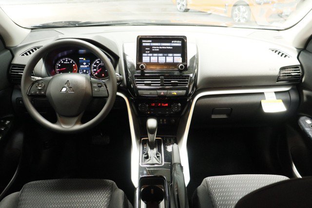 New 2026 Mitsubishi Eclipse Cross LE AWD/4WD image 19