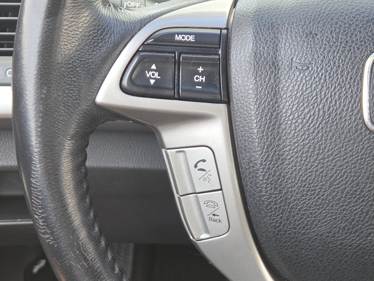 Used 2010 Honda Accord EX-L image 30