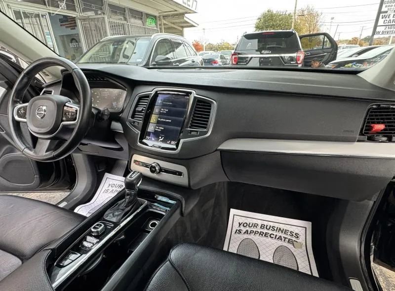 Used 2017 Volvo XC90 T6 Momentum w/ Vision Package image 48