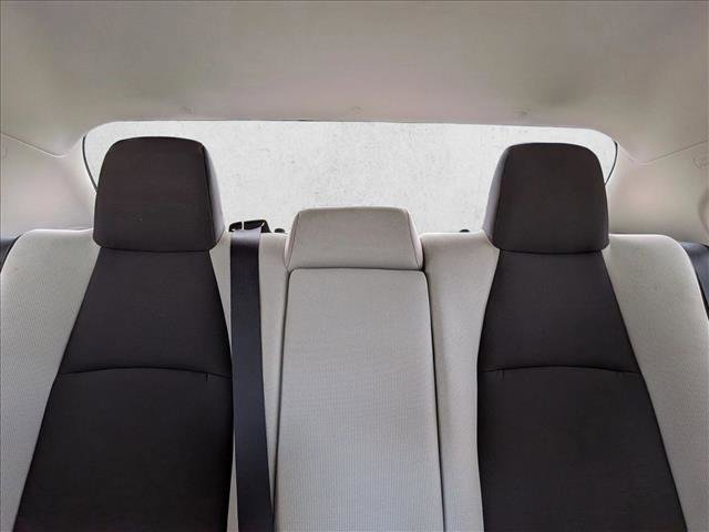 Used 2021 Toyota Corolla LE FWD image 17