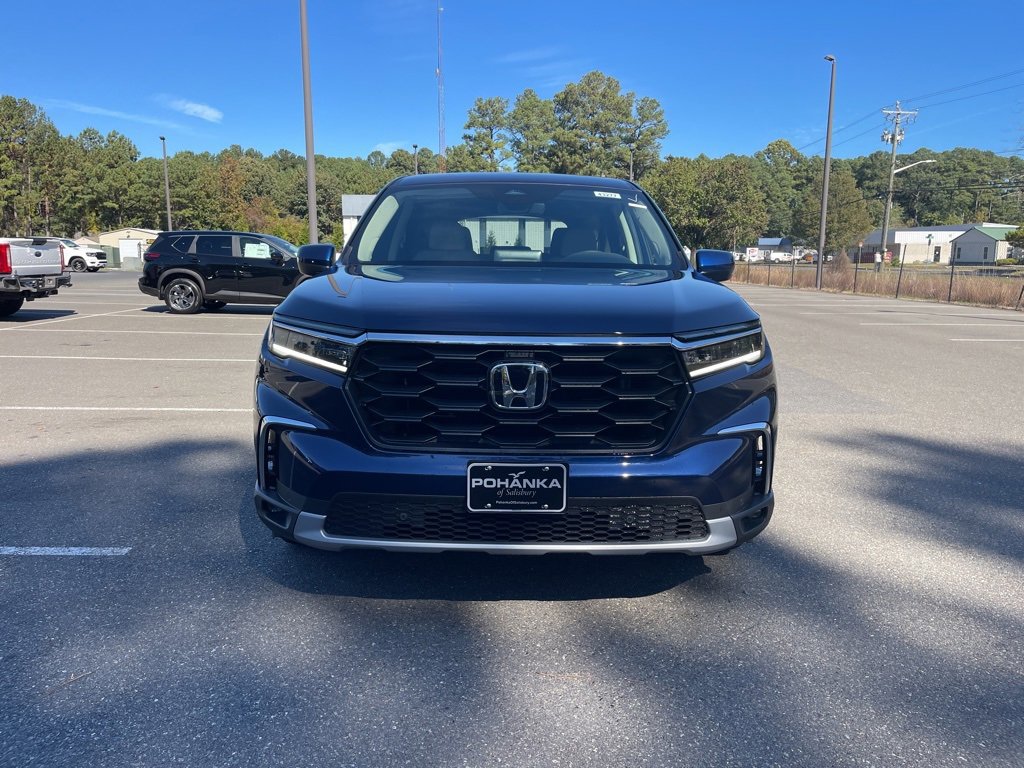 New 2025 Honda Pilot EX-L image 3