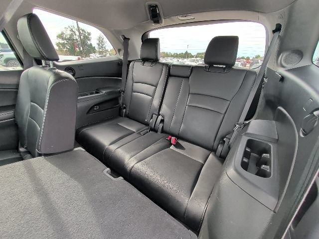 Used 2018 Honda Pilot Touring image 6
