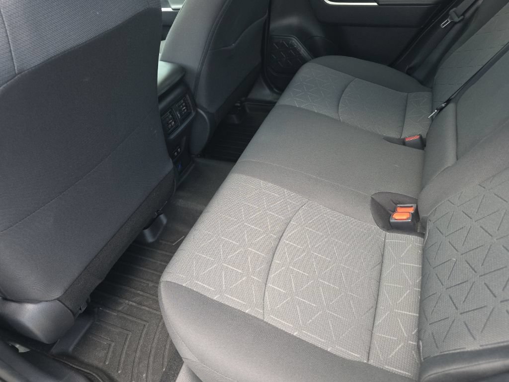 Used 2021 Toyota RAV4 XLE w/ Convenience Package FWD image 12
