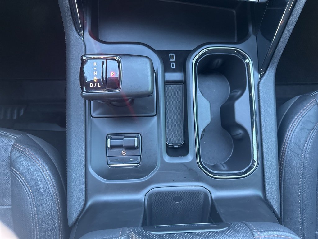 Used 2024 GMC Sierra 1500 AT4 w/ Technology Package image 5