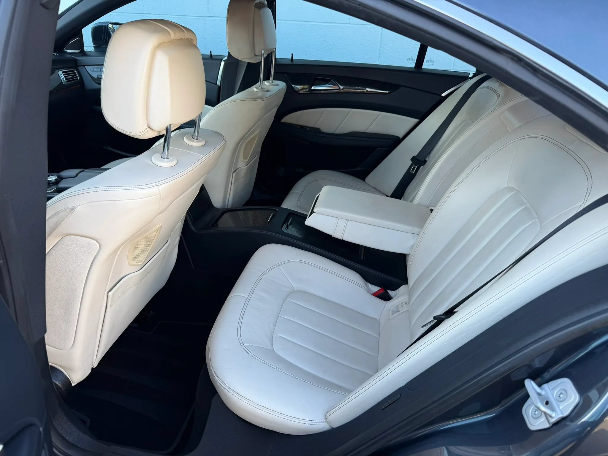 Used 2012 Mercedes-Benz CLS 550 image 20