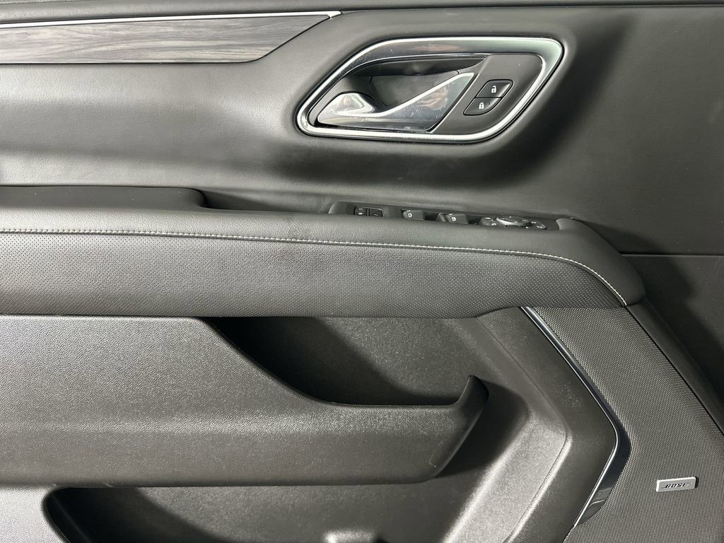 Used 2023 GMC Yukon SLT w/ SLT Premium Package image 25