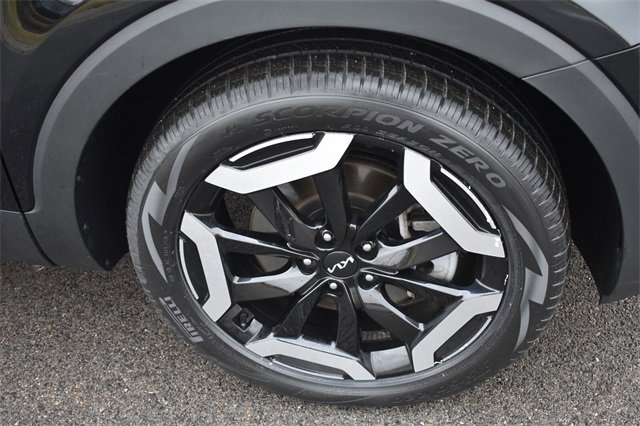 Certified 2024 Kia Telluride S w/ S Sunroof Package image 11