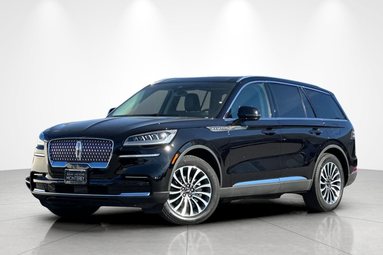 Used 2024 Lincoln Aviator Reserve image 1