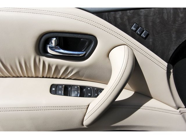 Used 2023 Nissan Armada Platinum w/ Captain's Chairs Package RWD image 26