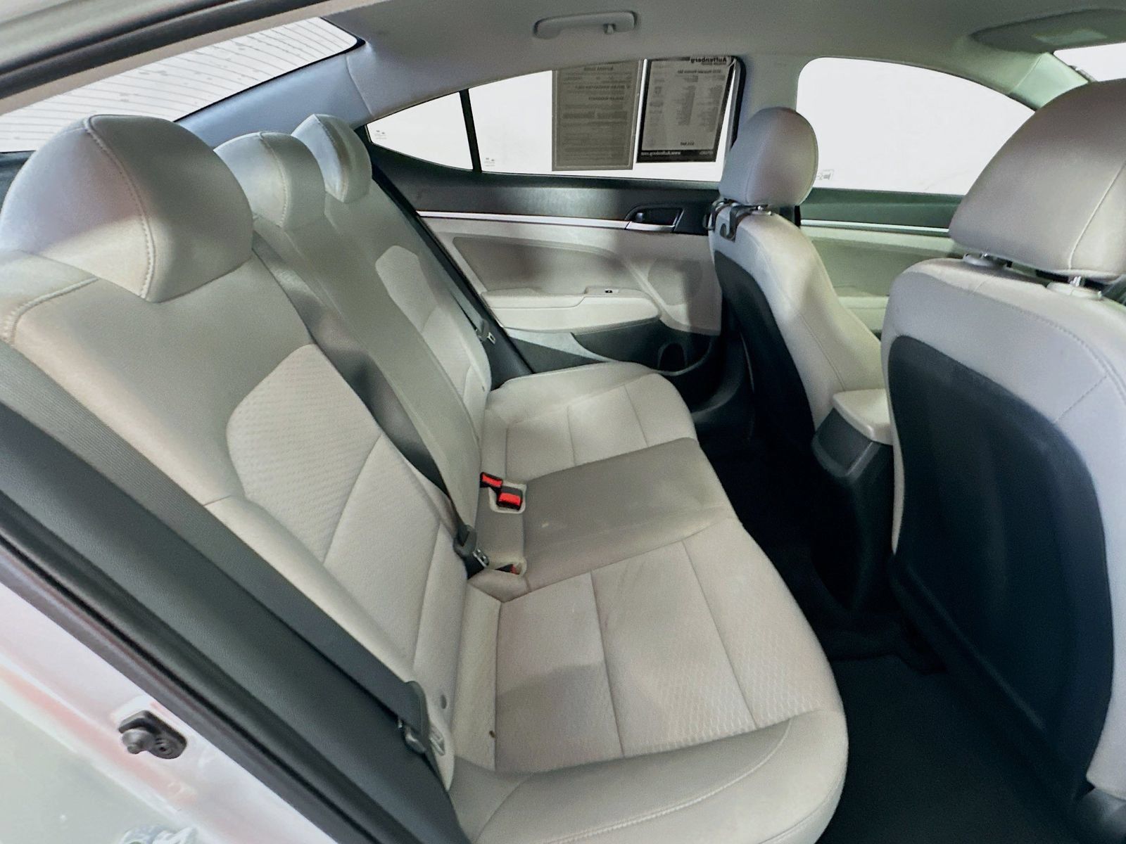Used 2019 Hyundai Elantra SEL FWD image 30
