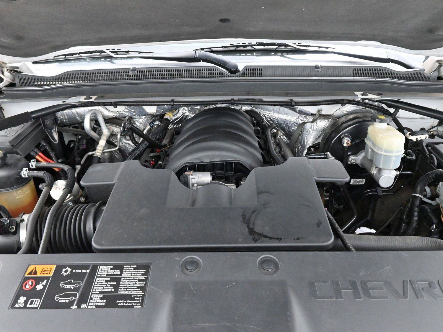 Used 2015 Chevrolet Suburban LT image 43