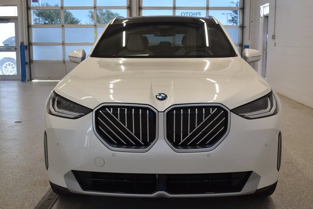 New 2026 BMW X3 xDrive30i w/ Premium Package AWD/4WD image 3