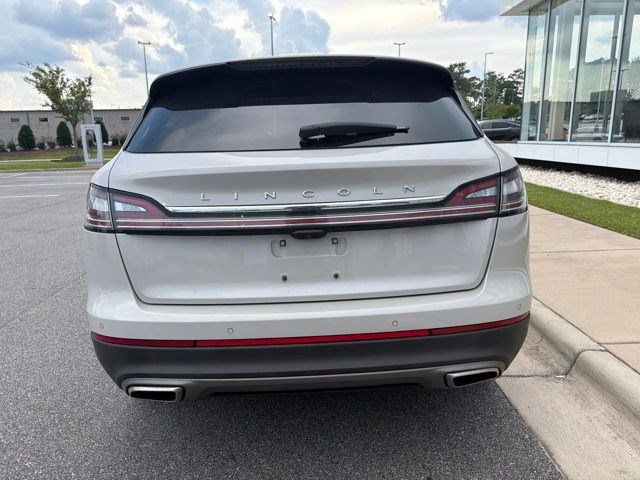 Used 2023 Lincoln Nautilus Reserve AWD/4WD image 4