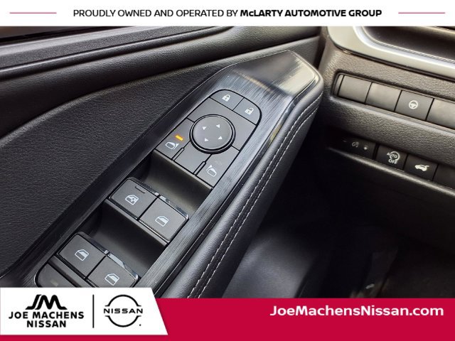 New 2026 Nissan Rogue Dark Armor AWD/4WD image 16