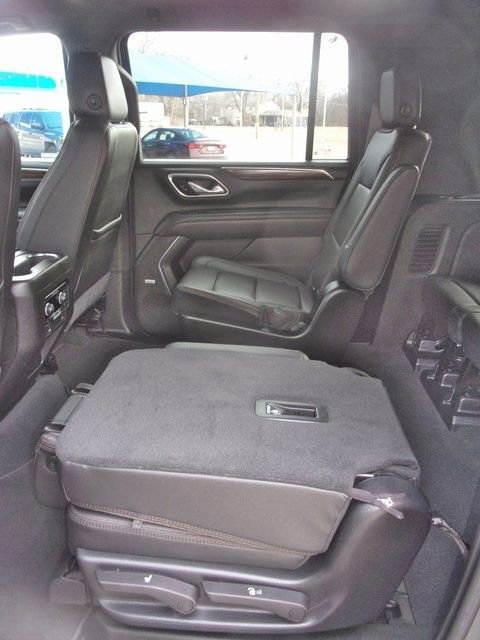 Used 2021 Chevrolet Suburban High Country image 29
