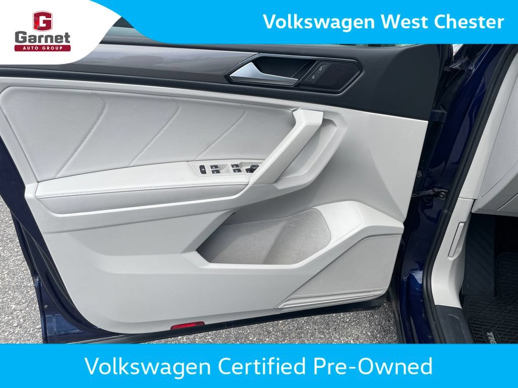 Certified 2023 Volkswagen Tiguan SE FWD image 11