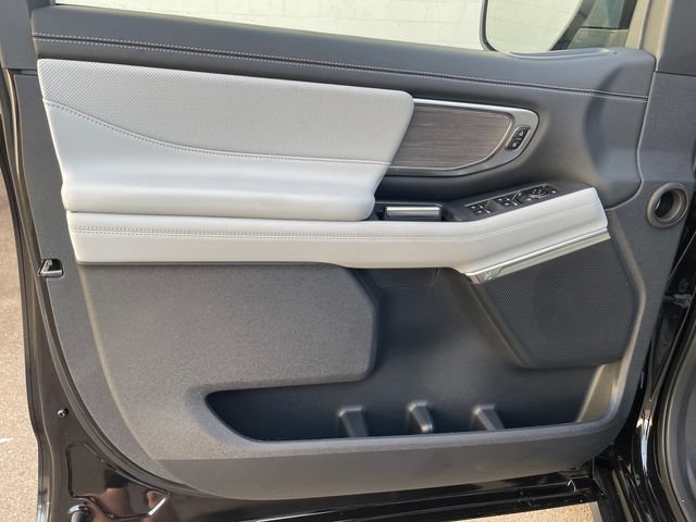 New 2026 Ford Expedition Platinum w/ Platinum Ultimate Package AWD/4WD image 10