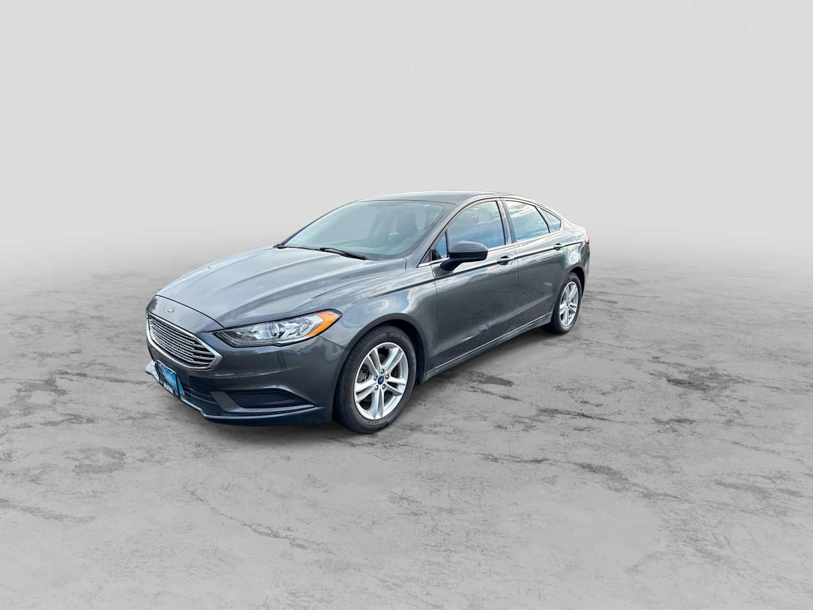 Used 2018 Ford Fusion SE FWD image 4