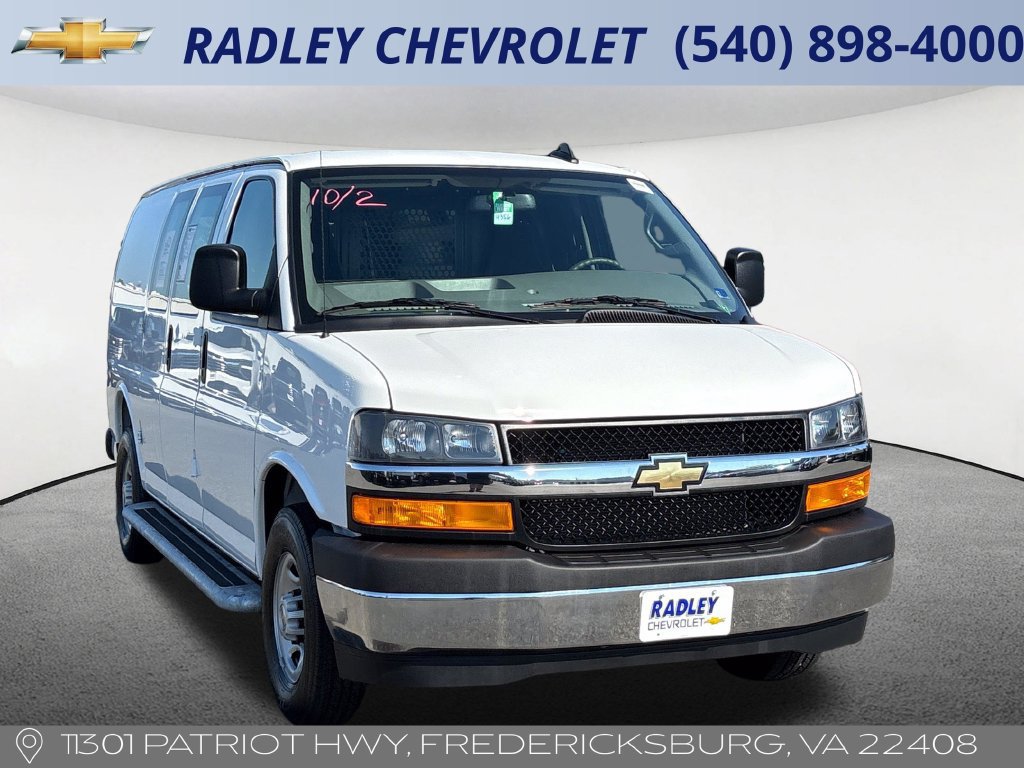 Certified 2025 Chevrolet Express 2500 w/ Driver Convenience Package RWD image 17