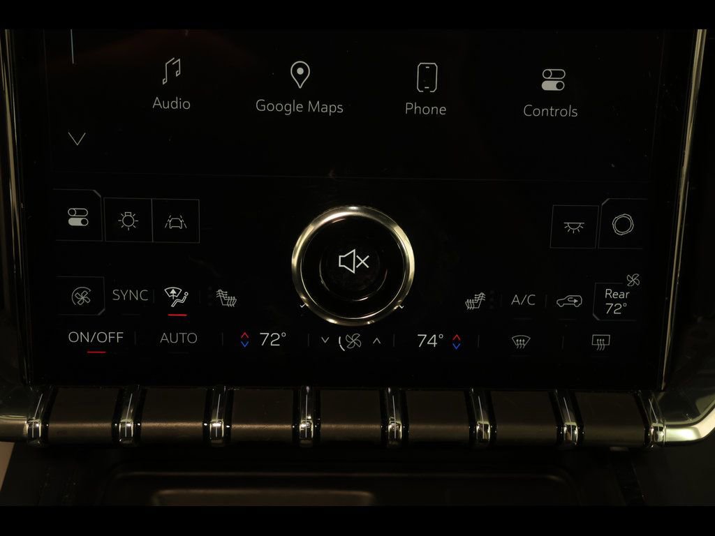 Used 2025 GMC Acadia Elevation image 17