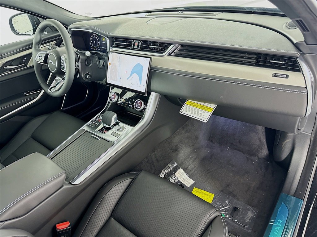 New 2024 Jaguar XF R-Dynamic SE image 30