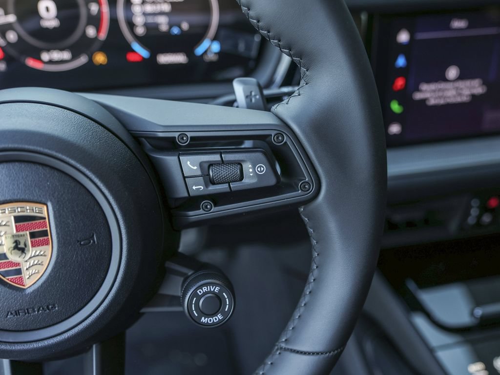 Certified 2026 Porsche Cayenne Coupe AWD/4WD image 20