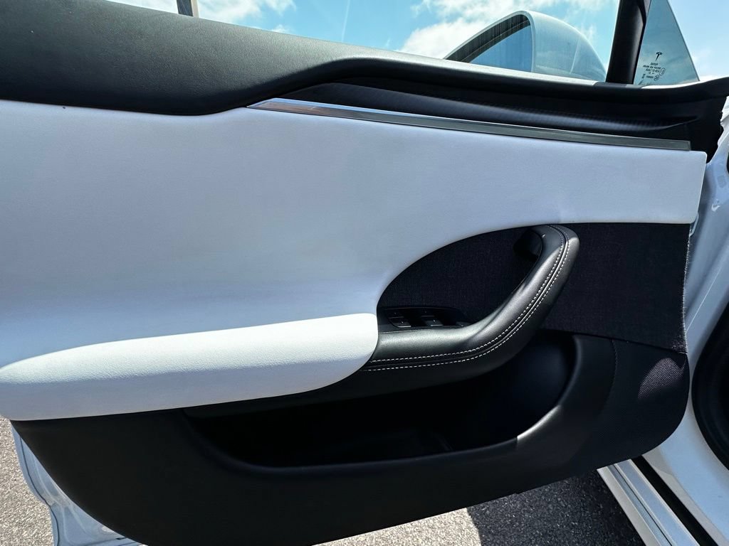 Used 2021 Tesla Model S Plaid AWD/4WD image 25