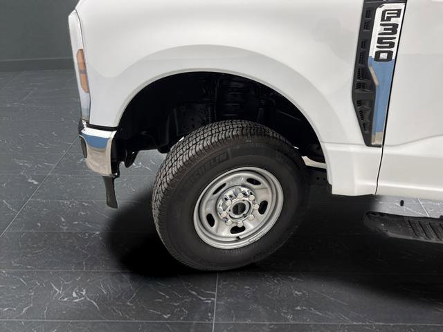 Used 2024 Ford F350 XLT image 35