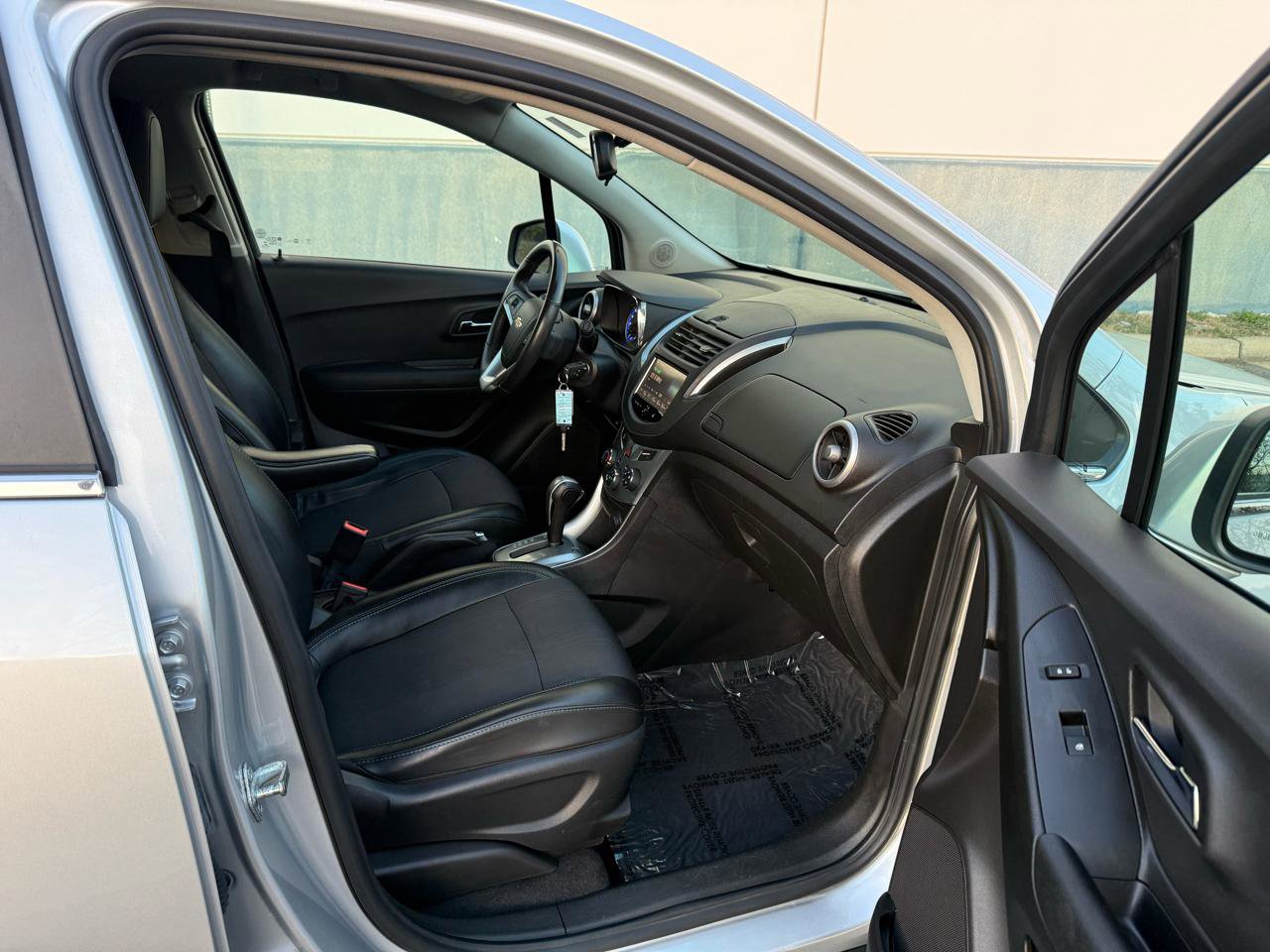 Used 2016 Chevrolet Trax LT w/ LT Convenience Package image 20